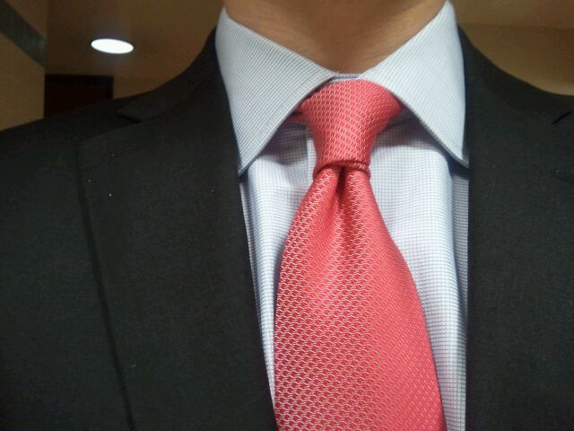 Nodo cravatta doppio